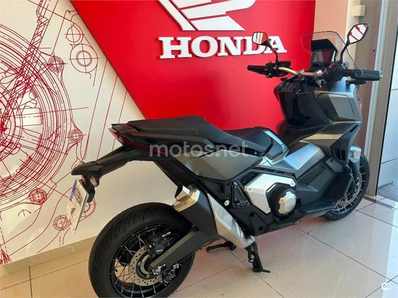 Honda X-ADV – Vista 8
