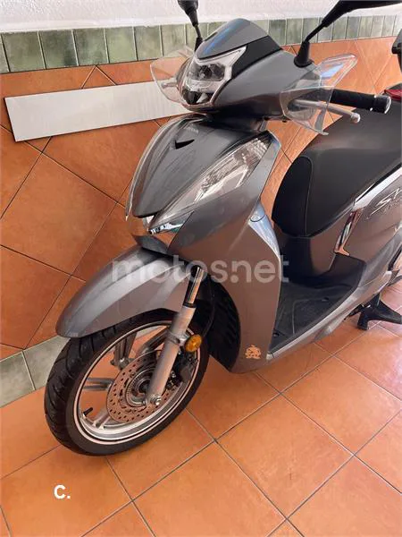 Honda SH300i – Vista 2