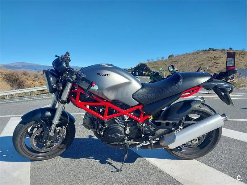 Ducati Monster 696 – Vista 5