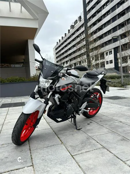 Yamaha MT-03 – Vista 2