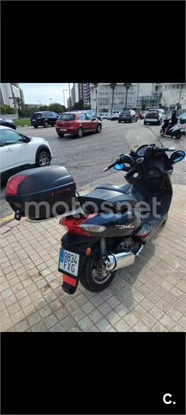 Kymco Grand Dink 125 – Vista 3