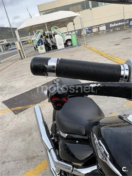 Suzuki Intruder M800 – Vista 8