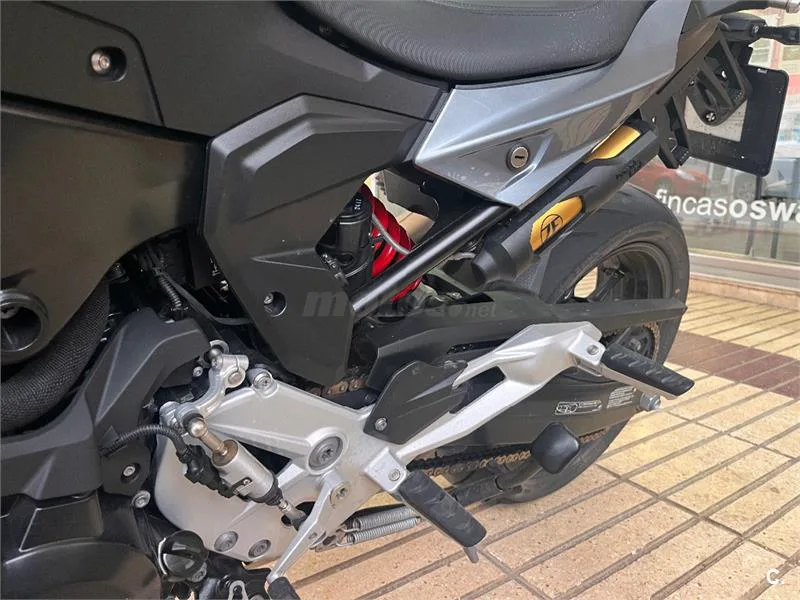 BMW F 900 R – Vista 3