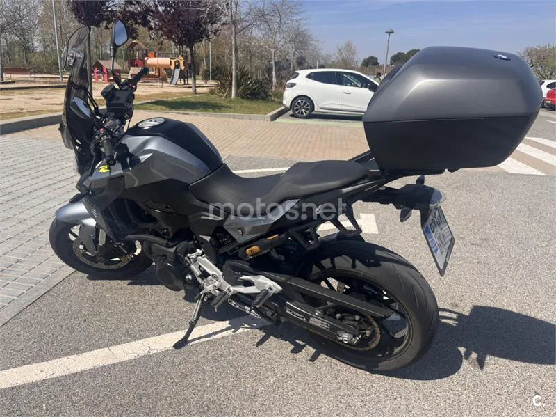 BMW F 900 R – Vista 6