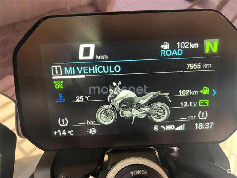 BMW F 900 R – Vista 9