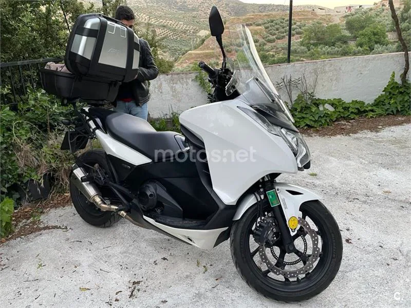 Honda Integra – Vista 4