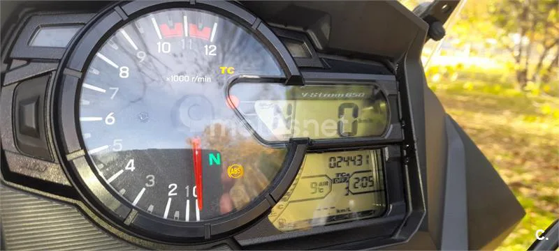 Suzuki V-Strom 650 – Vista 8