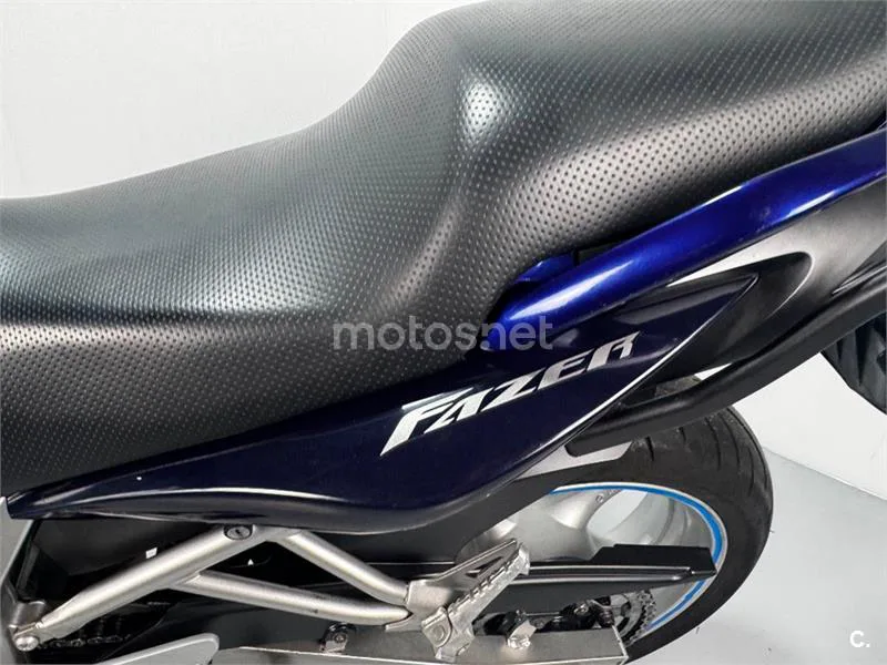 Yamaha FZ6 – Vista 16
