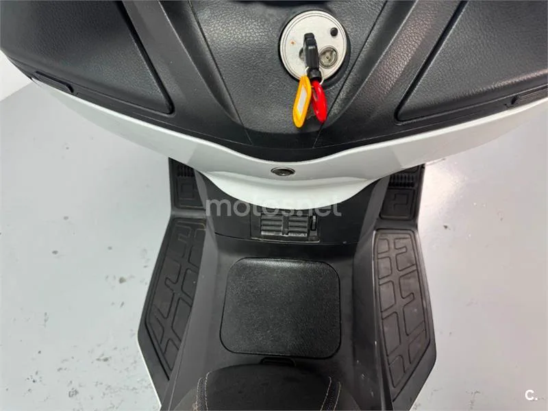 SYM Maxsym 600 – Vista 11