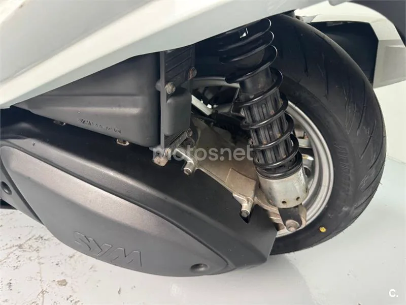 SYM Maxsym 600 – Vista 21