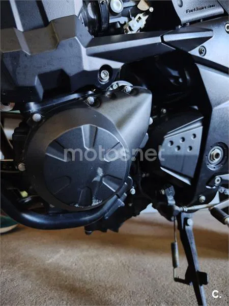 Kawasaki Z 750 – Vista 9