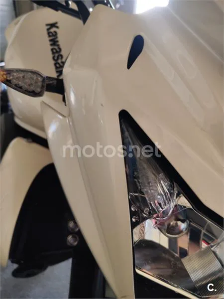 Kawasaki Z 750 – Vista 10