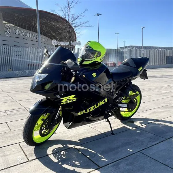 Suzuki GSX R600 – Vista 4