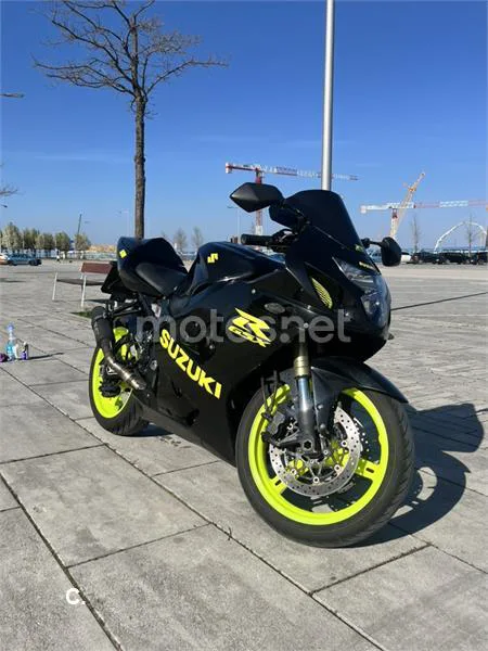Suzuki GSX R600 – Vista 5