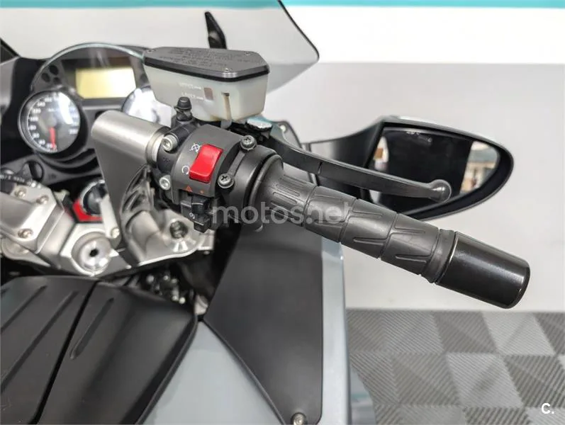 Kawasaki 1400GTR – Vista 12