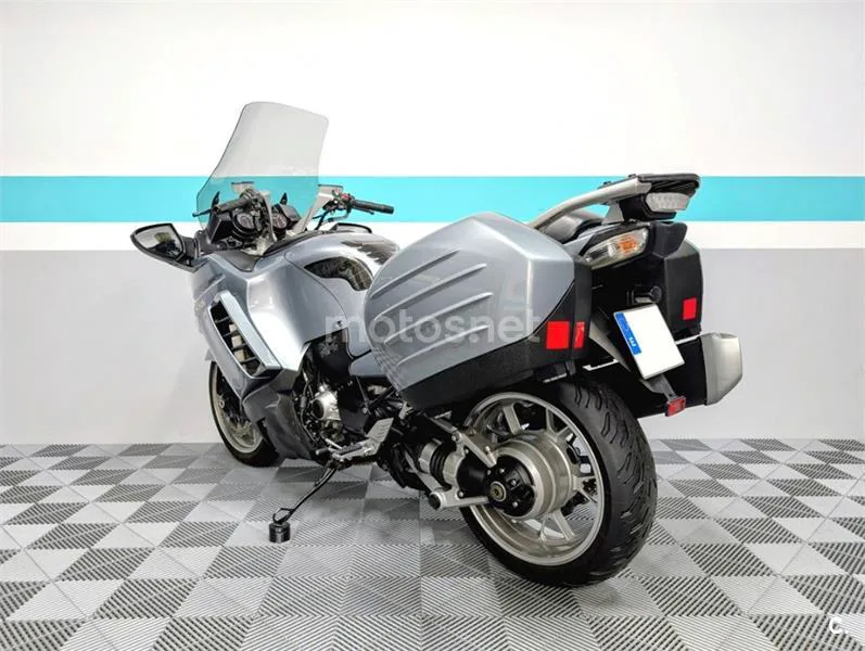 Kawasaki 1400GTR – Vista 6