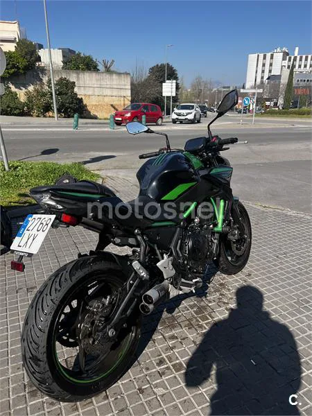 Kawasaki Z650 – Vista 3