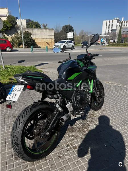 Kawasaki Z650 – Vista 4