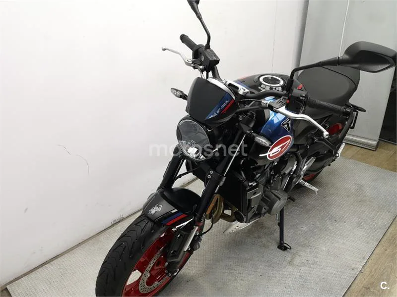 Triumph Trident 660 – Vista 15
