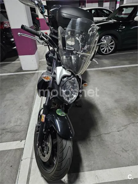 Suzuki Gladius 650 – Vista 2