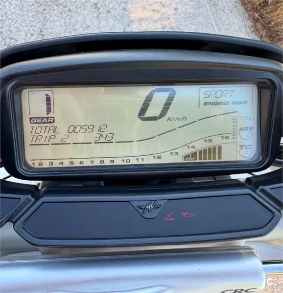 MV Agusta BRUTALE – Vista 3