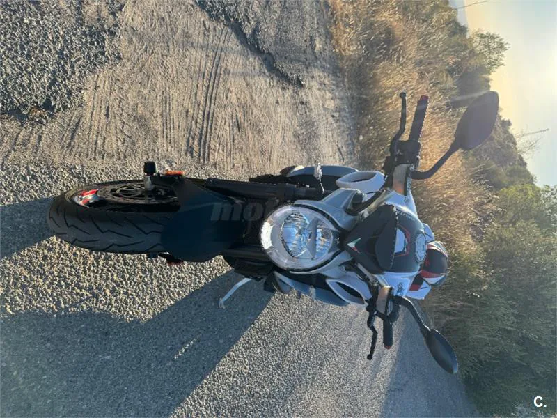 MV Agusta BRUTALE – Vista 8