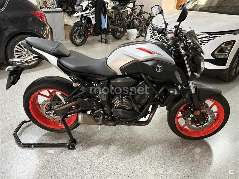 Yamaha MT-07 – Vista 3