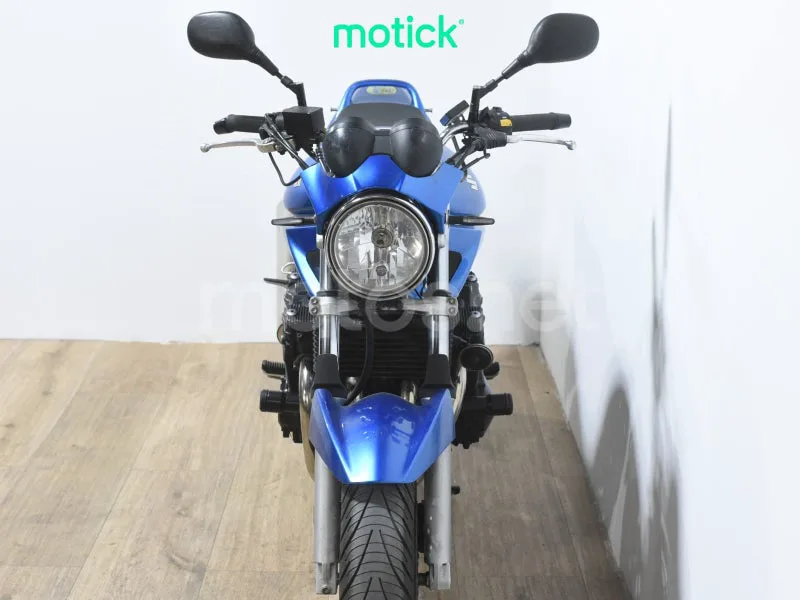 Suzuki Bandit 650 – Vista 11