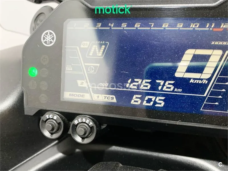 Yamaha Niken – Vista 4
