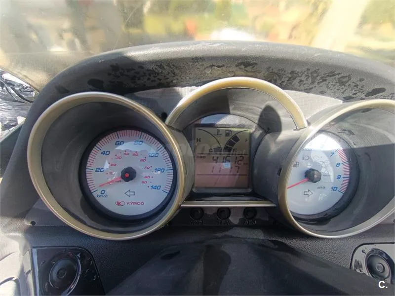 Kymco Super Dink 125i – Vista 2