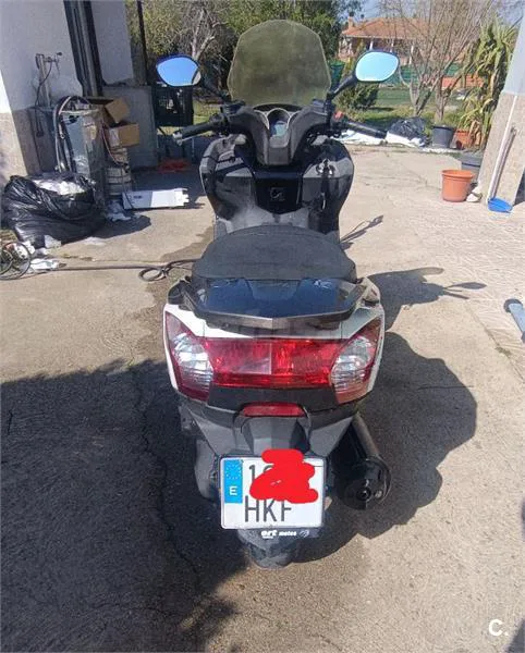 Kymco Super Dink 125i – Vista 3