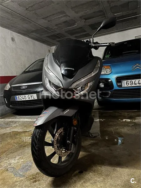 Honda PCX 125 – Vista 3