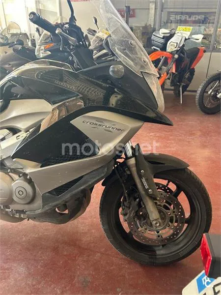 Honda VFR 800 X Crossrunner – Vista 6