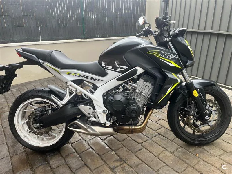 Honda CB 650F 5500 € 2016 Barcelona - 1