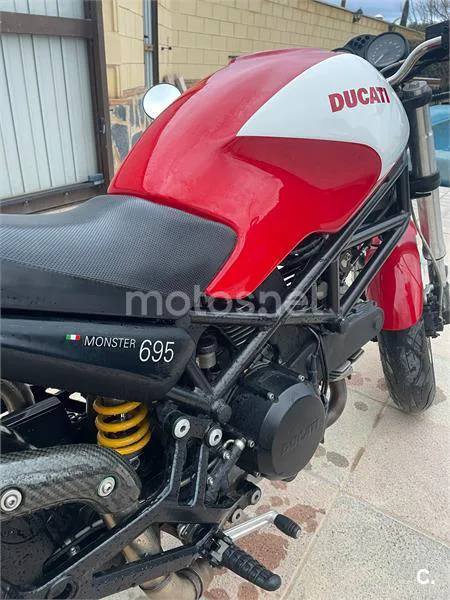 Ducati Monster 696 – Vista 5
