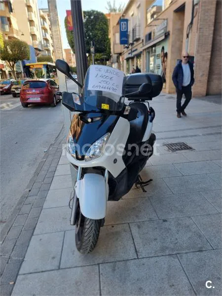 Yamaha XMAX 250 – Vista 2