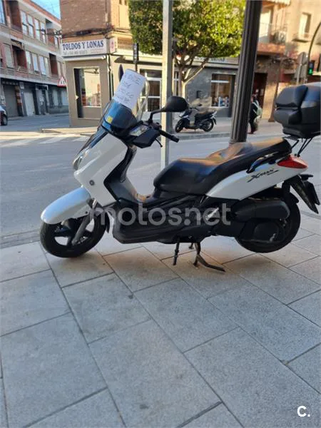 Yamaha XMAX 250 – Vista 3