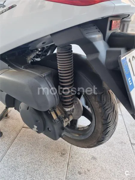 Yamaha XMAX 250 – Vista 7