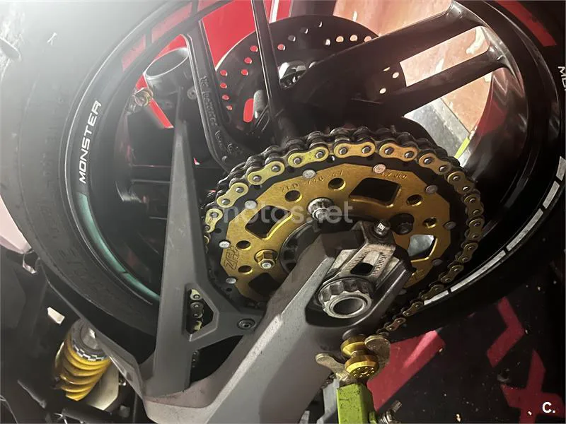 Ducati Monster 821 – Vista 5
