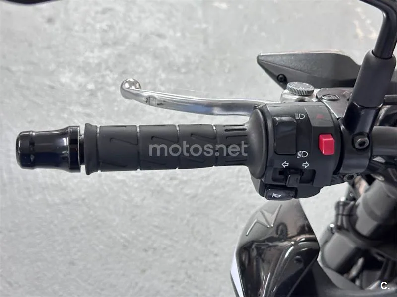 Kawasaki Z900 – Vista 11
