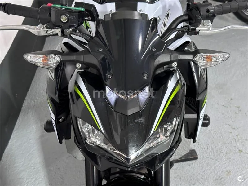 Kawasaki Z900 – Vista 21