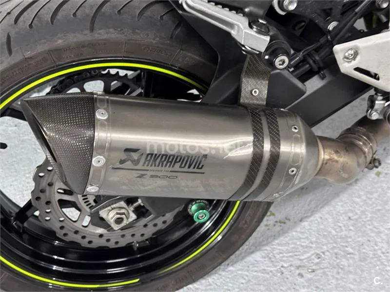 Kawasaki Z900 – Vista 28