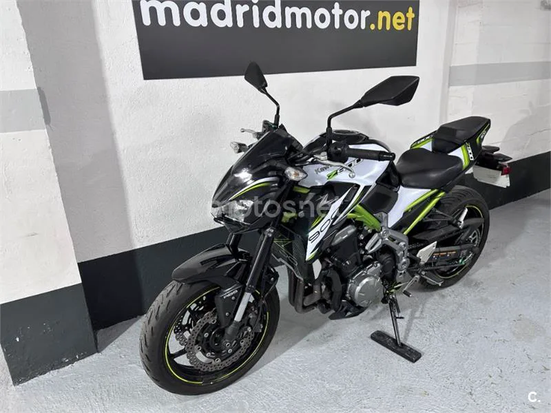 Kawasaki Z900 – Vista 4