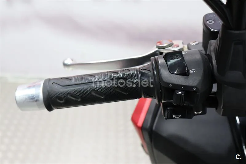 Kymco Super Dink 125 – Vista 8
