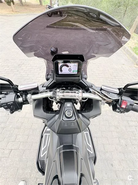 Honda X-ADV – Vista 4