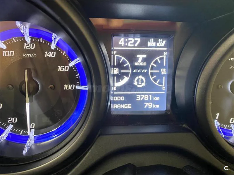 Yamaha TMAX 560 – Vista 4