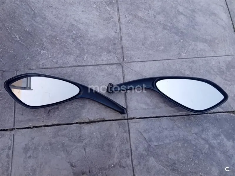 Ducati Monster 696 – Vista 8