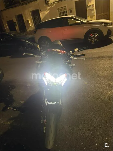 Kawasaki Z 900 – Vista 2