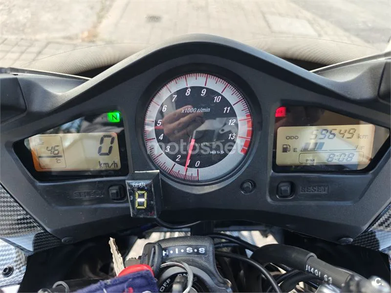 Honda VFR 800 FI – Vista 7