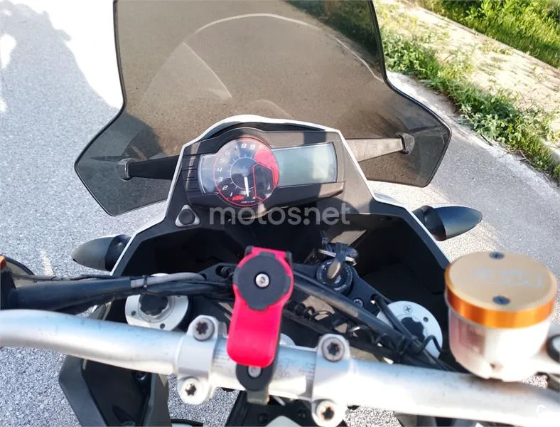 KTM 990 SUPERMOTO – Vista 6